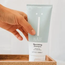 Naif Nourishing Shampoo