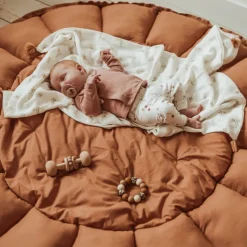 Play & Go Bloom Organic Babymat Tawny Brown